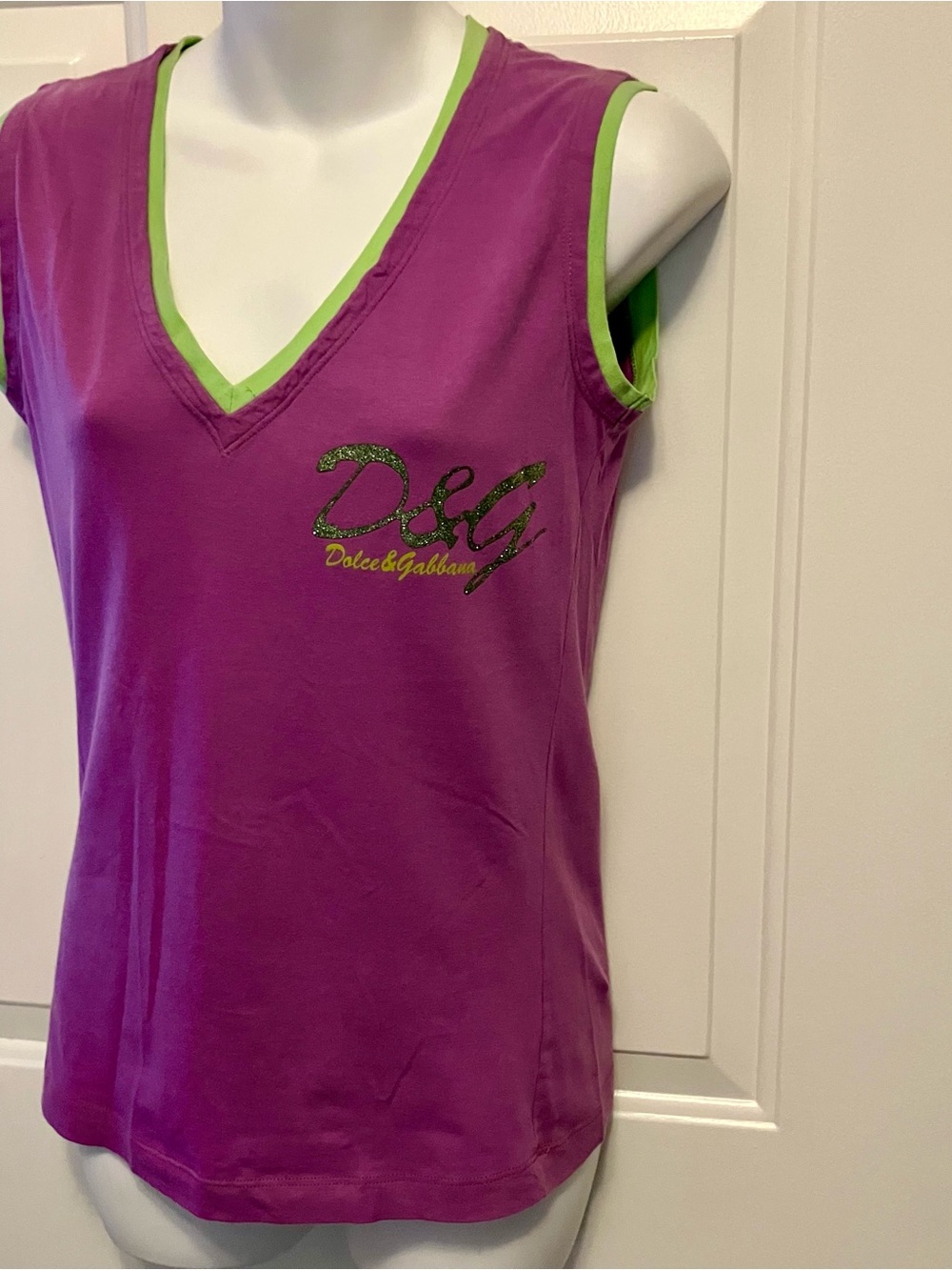 Dolce & Gabbana Purple Sleeveless V-Neck Tank Top Green Trim Women’s T-Shirt